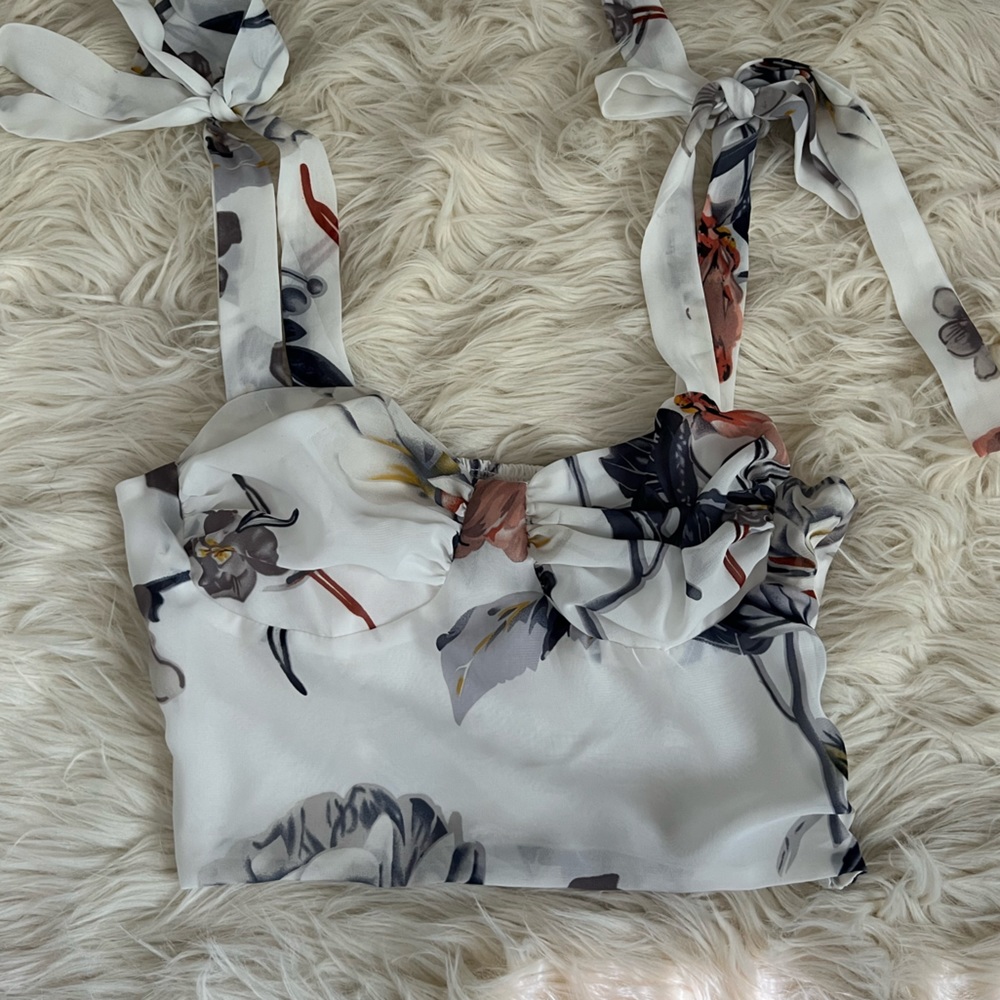 White floral crop top